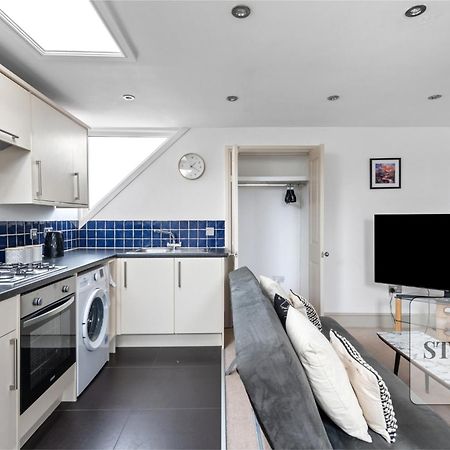 Cosy Apartment In Moulsham, Long Stays Welcome เชมส์ฟอร์ด ภายนอก รูปภาพ